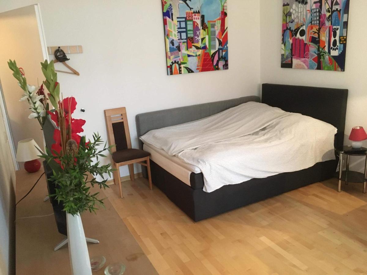 1-Zimmer-Apartment Mitten Im Friedrichshain Berlin Zewnętrze zdjęcie